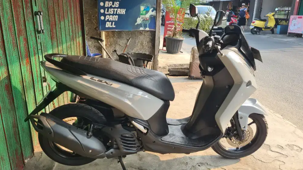 Yahama lexy 2018 keyless cakep