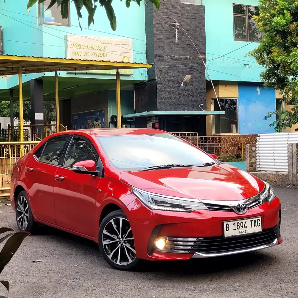 Altis 1.8 V AT km 49 ribuan