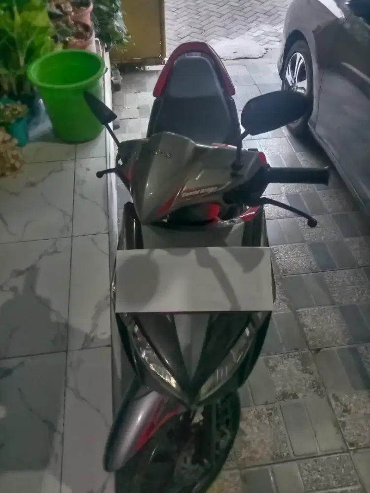 Vario Techno 2011 pajak hidup