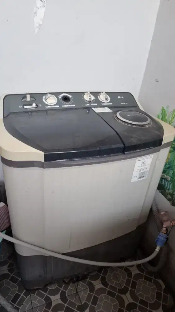 Mesin Cuci Bekas