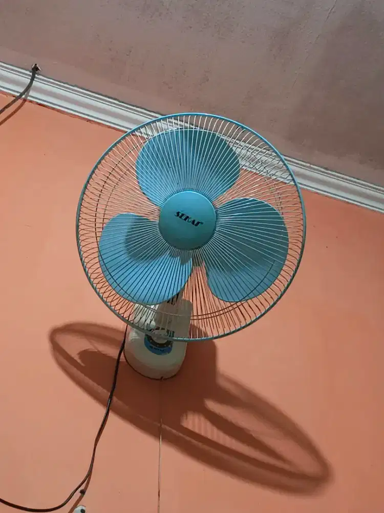 Kipas angin dinding merk sekai