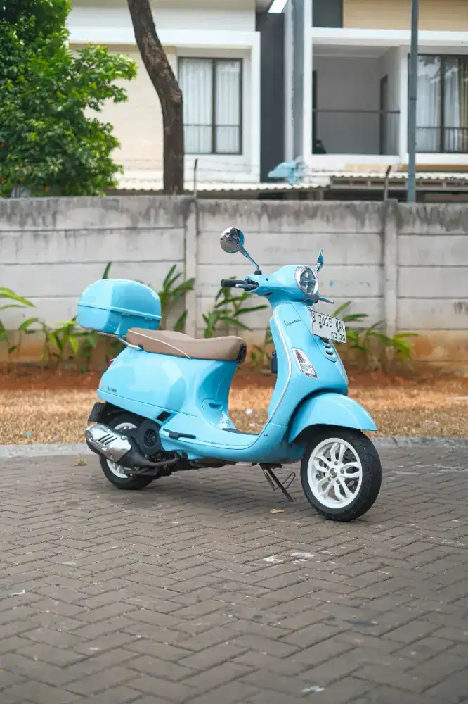 PIAGGIO VESPA LX 125 IGET FACELIFT 2024 TERMURAH BISA KREDIT BERGARANS