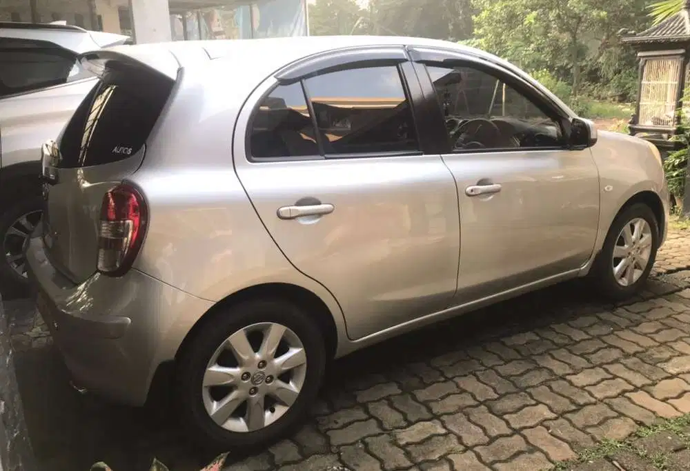 Nissan March 2013 Bensin