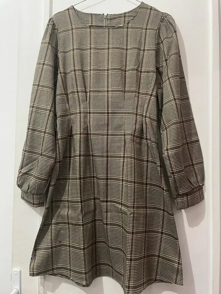Dres motif salur