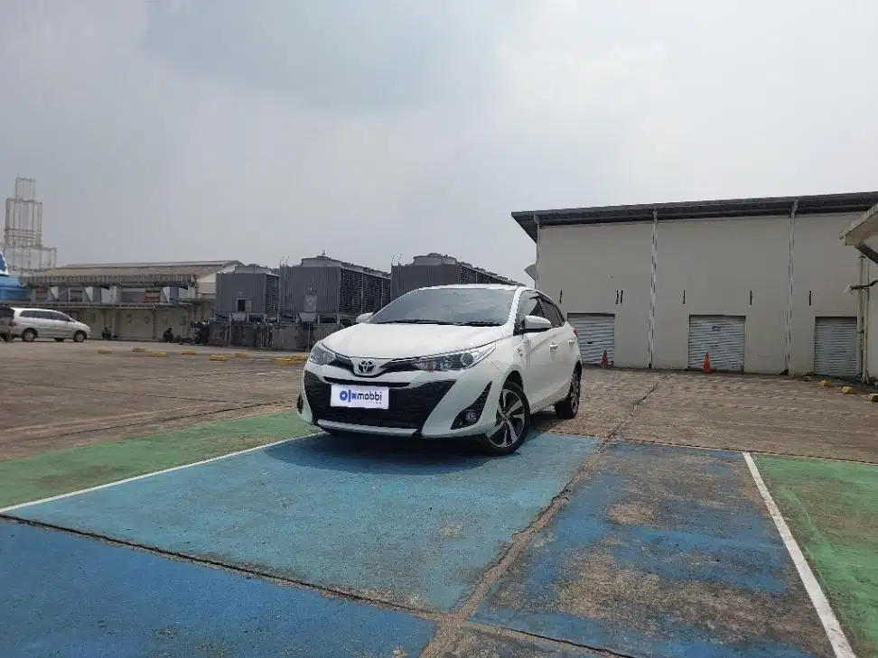 DP 9, JT Toyota Yaris 1.5 G Bensin-AT Putih 2021