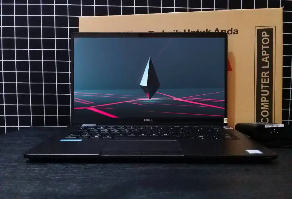 Laptop TOUCHSCREEN Fulzet | Core i7 Gen8 mulus segel all normal