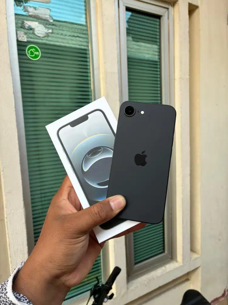 iPhone 16e 128GB 5G Inter MULUS Garansi ON | Bisa Semua kartu