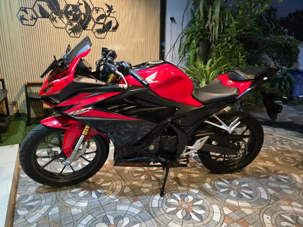 CBR 150R 2023 Mulus terawat pajak panjang