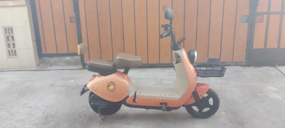 Sepeda listrik uwinfly R7 mulus baterai awet siap pakai
