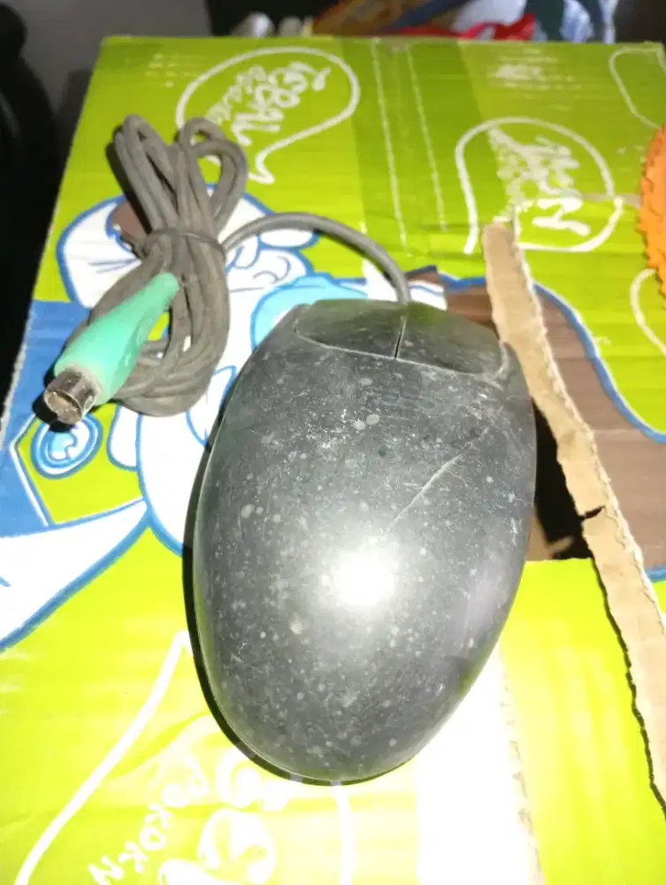 Mouse merek Asus edition