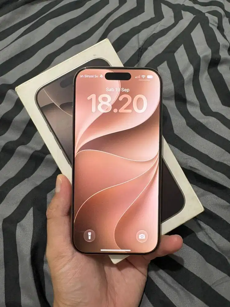 IPHONE 16 PRO 128 DESSERT TITANIUM