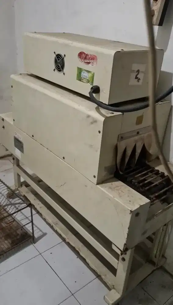 SHRINK TUNNEL machine