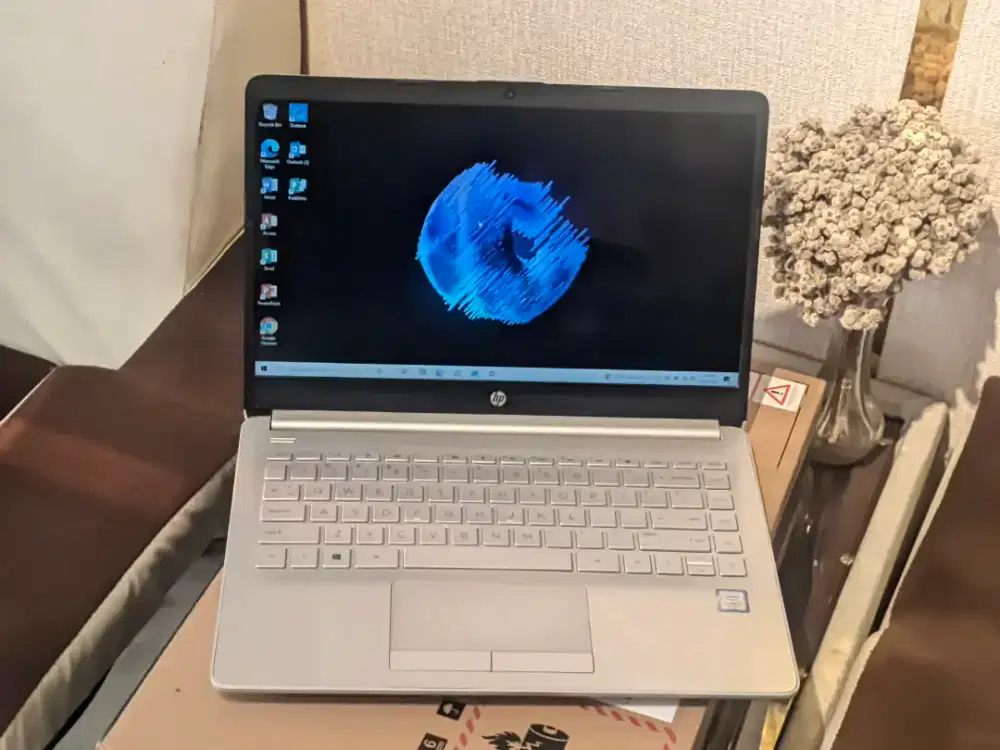 Hp 14s-dk1xxx i3 Gen 7 Ram 4 GB HDD 1 TB Dual Vga