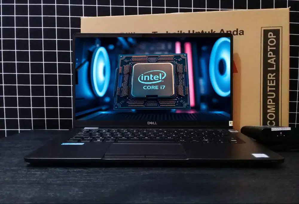 Laptop TOUCHSCREEN Fulzet | Core i7 Gen8 mulus segel all normal