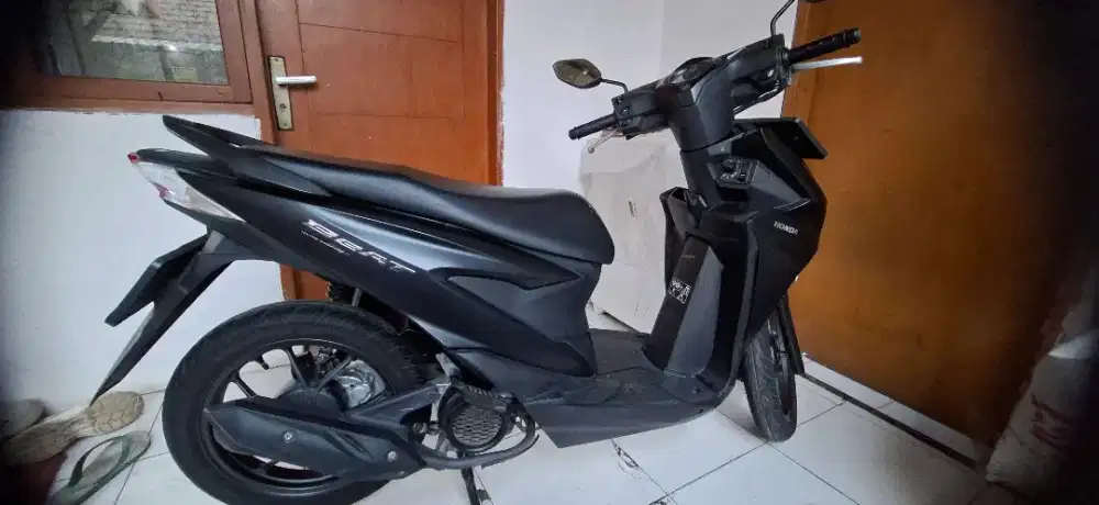 Honda Beat Hitam tahun 2024