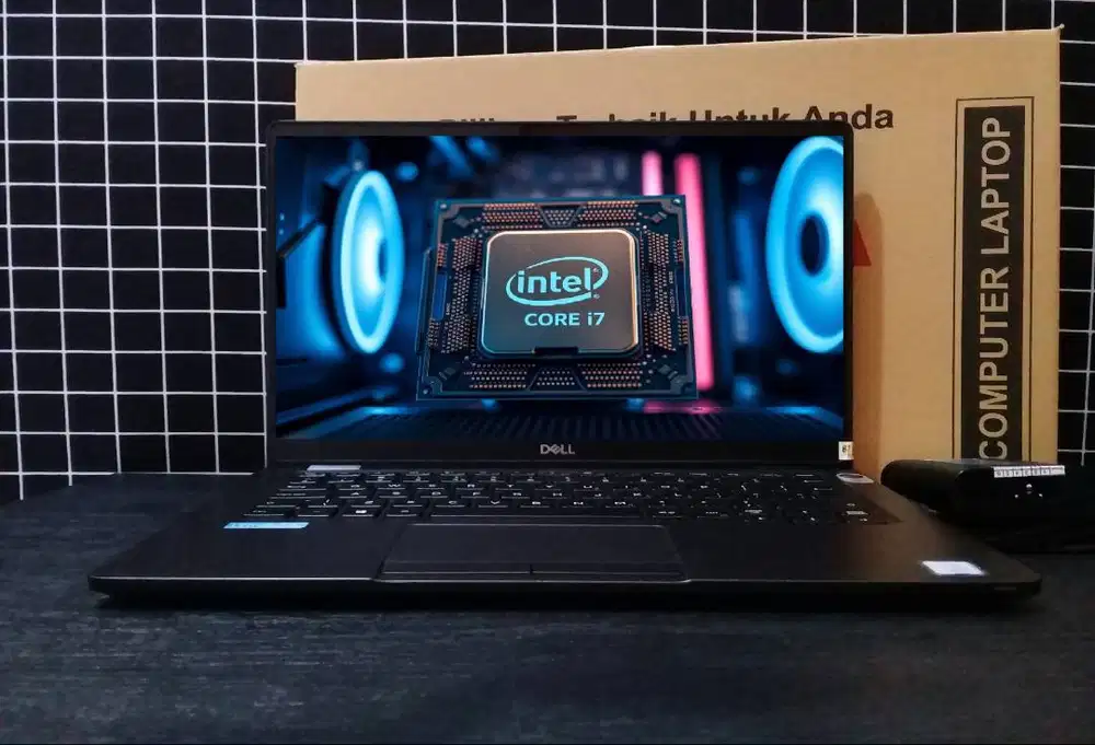 Laptop TOUCHSCREEN Fulzet | Core i7 Gen8 mulus segel all normal
