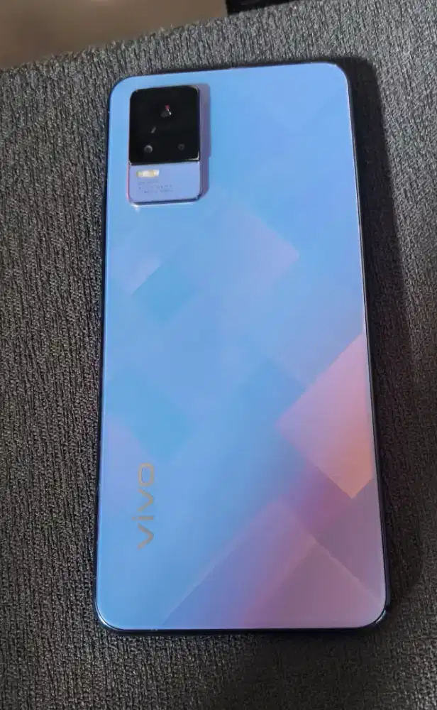 Vivo V21 8GB/256GB Sunset Dazzle - Mulus Total Fullset Original