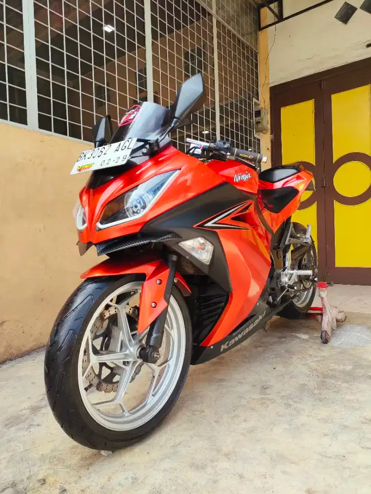 Kawasaki Ninja250 / Ninja 250 Fi 2016, Orange Premium Metalic, Mulus.