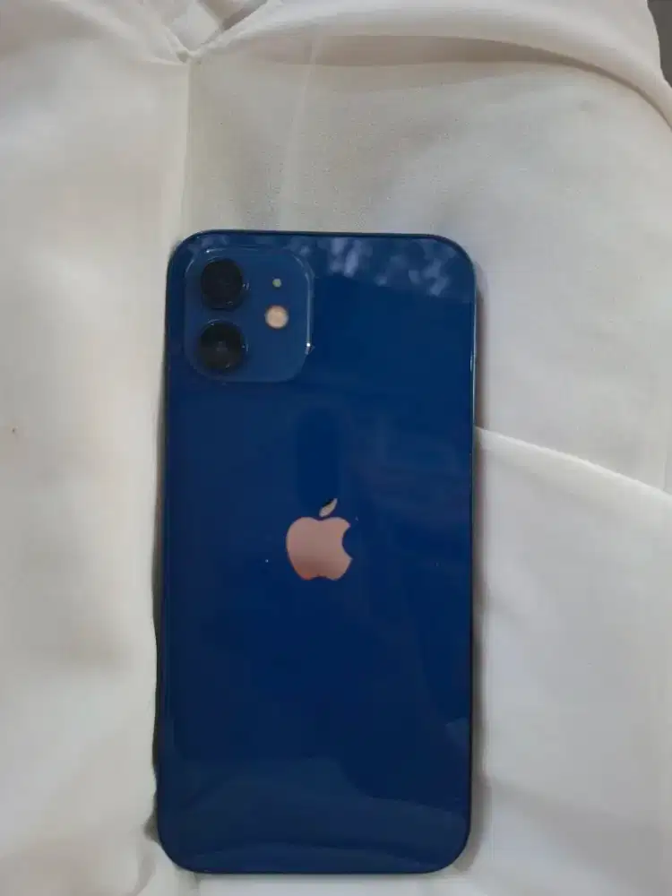 Apple iPhone 12 siap pakai untuk sehari-hari
