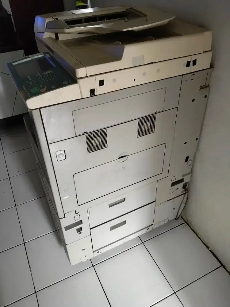 Mesin fotocopy ir3035