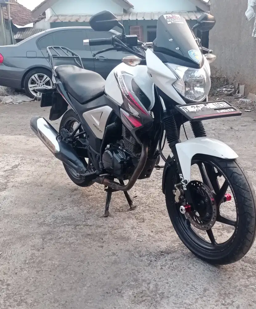 Honda New Megapro Fi Albino Thn 2015 Kumplit Isi Panjang Cimahi