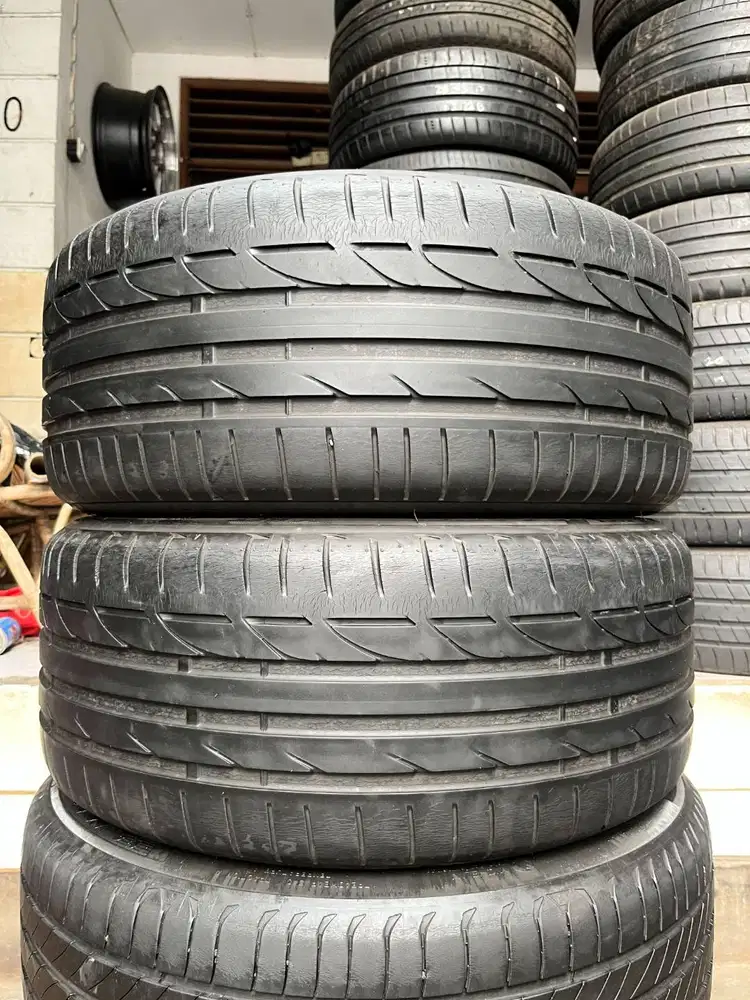 Ban Bridgestone Potenza S001 RFT 245 40 r18 2Pcs