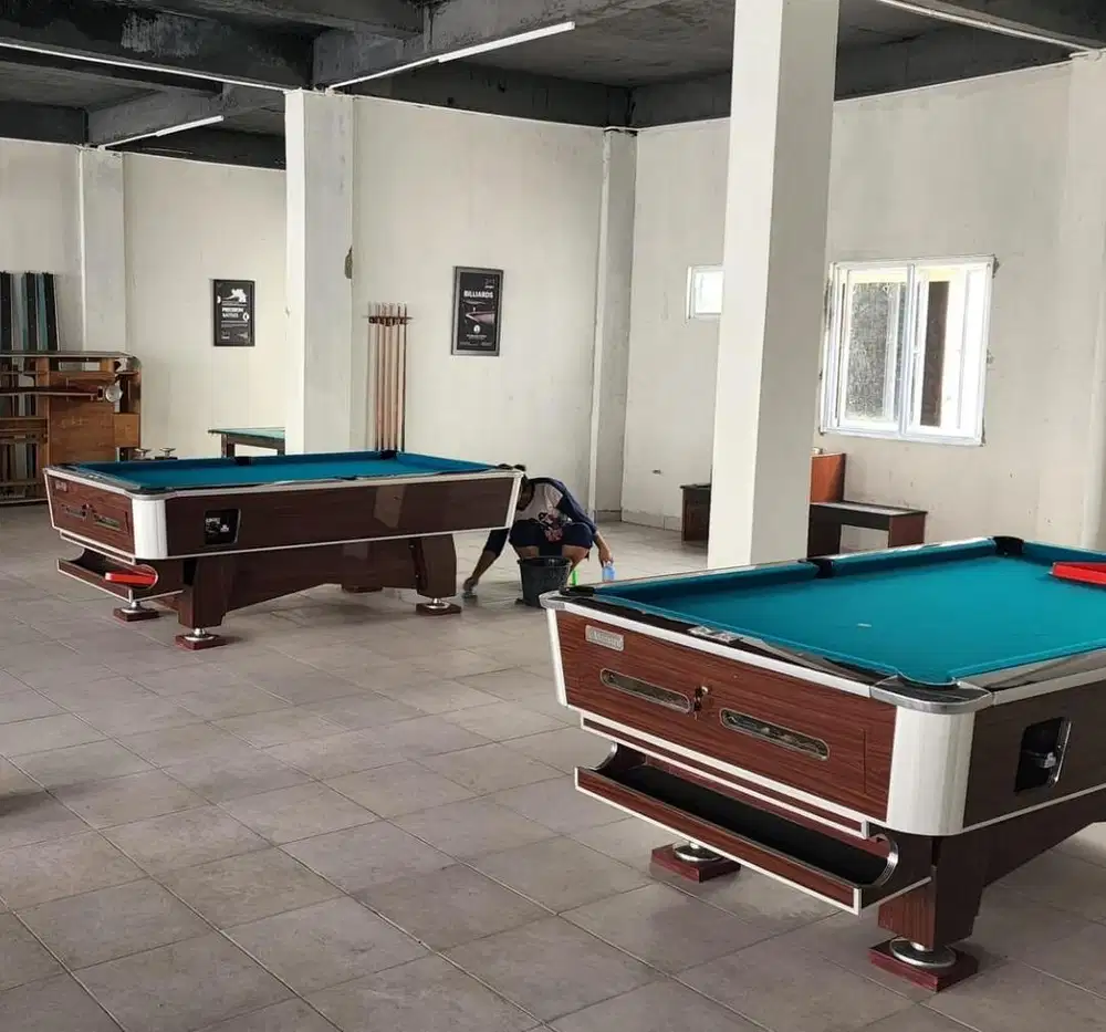 Billiard sesuai foto