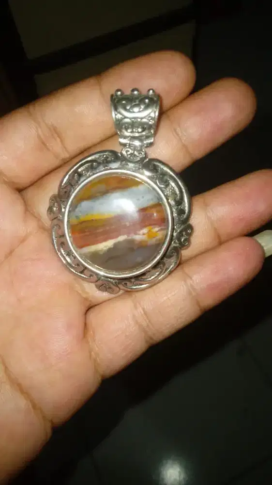 Jual liontin perak  batu langka