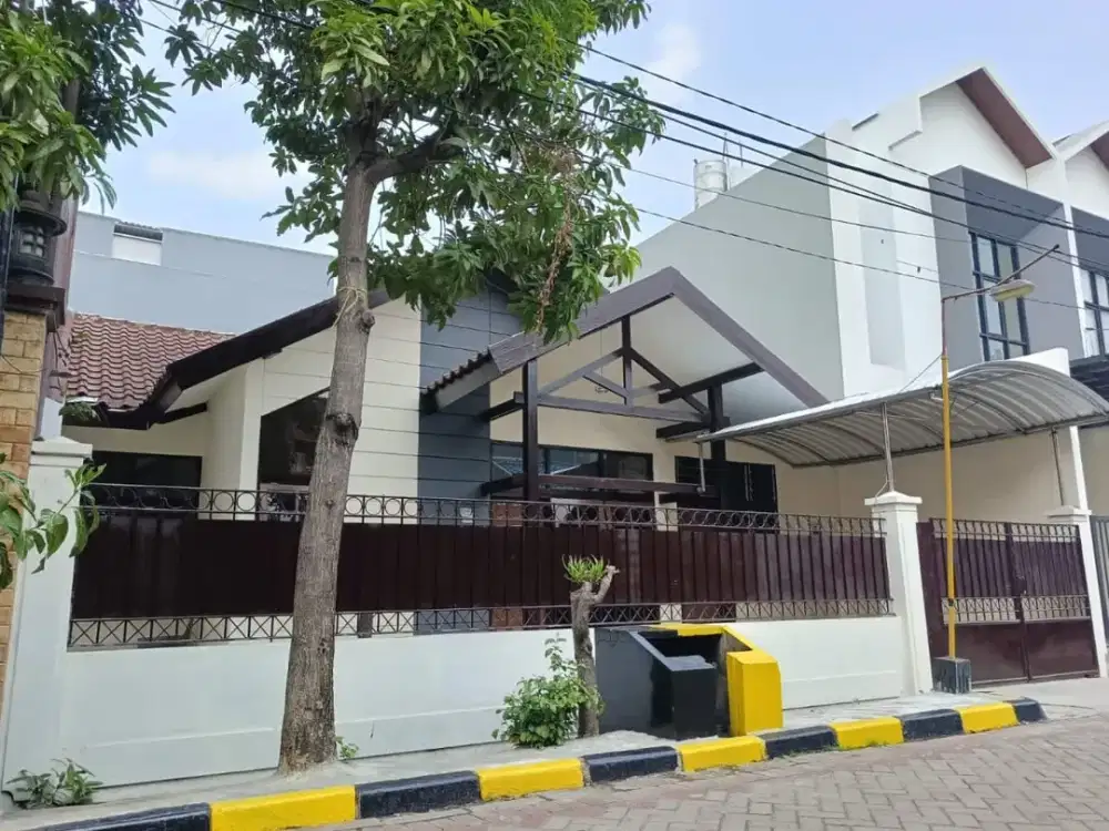 DISEWAKAN Rumah Rungkut Mapan SIAP HUNI STRATEGIS Dekat bandara, kawasan industri, MERR, Bank, Supermarket, MCD