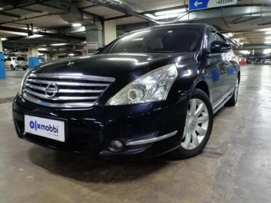 DP 6, JT Nissan Teana 2.5 250XV Bensin-AT Hitam 2013