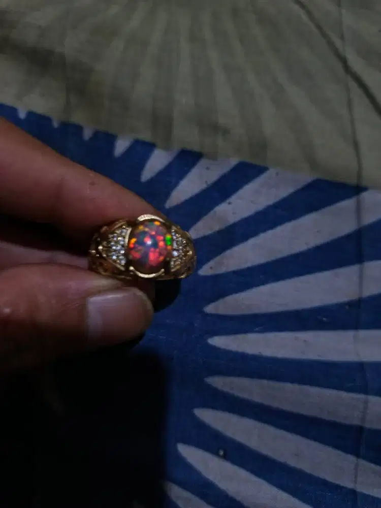 Kalimaya black opal