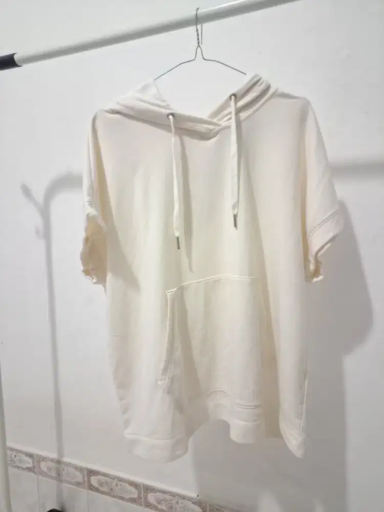BANANA REPUBLIK WHITE HOODIE