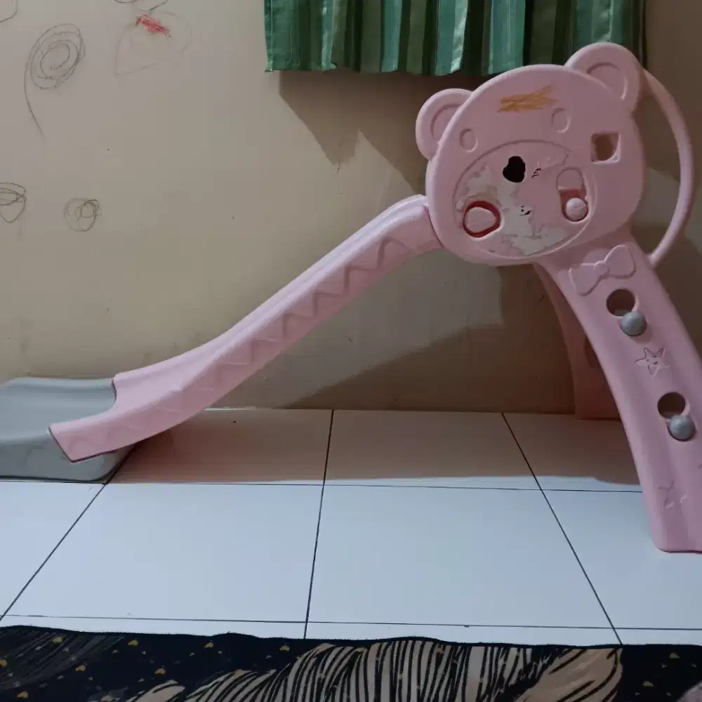 Perosotan anak beruang warna pink