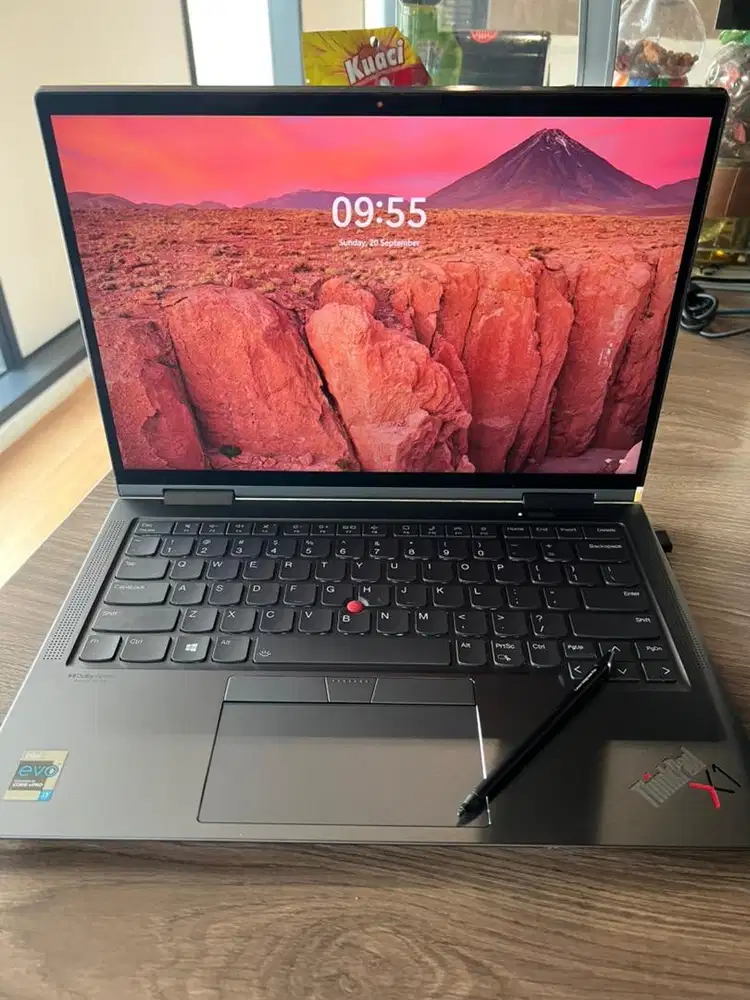 Lenovo Thinkpad X1 Yoga 6th i7 EVO gen 11
