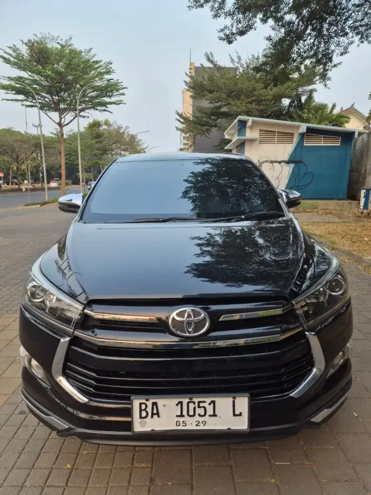 Innova Venturer Diesel AT 2019 Istimewa