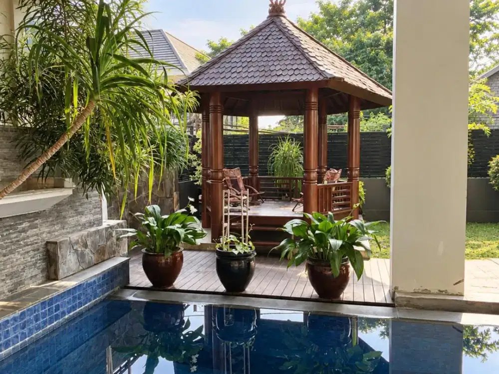 Rumah townhouse belakang cilandak town square jaksel