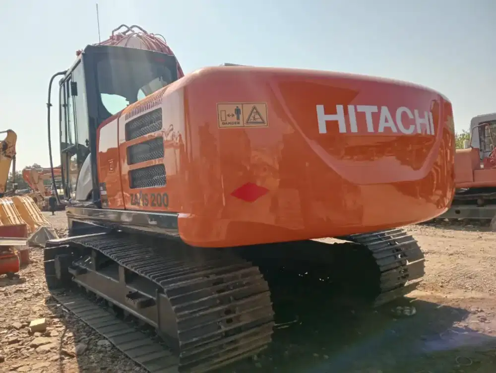 JUAL EXCAVATOR 2017 HITACHI ZX200-5G