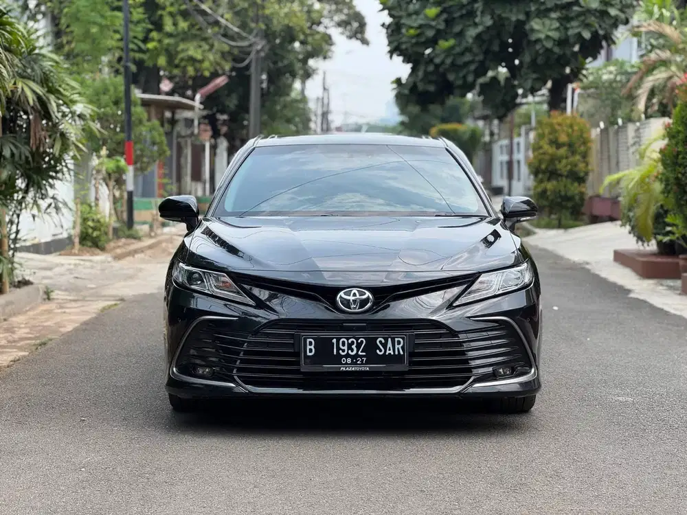Toyota Camry V 2.5 2022 AT