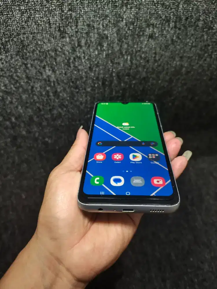 Samsung a05 4/64