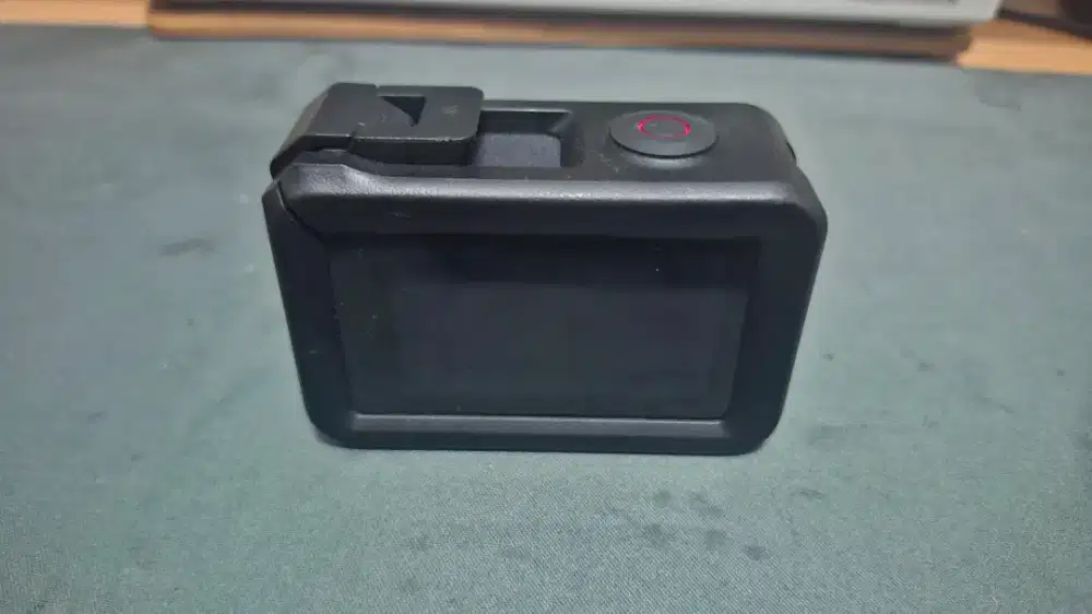 DJI Action Cam 4 Adventure (Banyak Bonus)