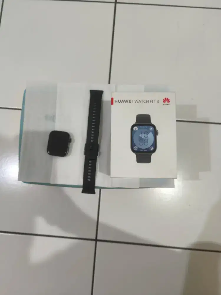 Dijual Huawei Watchfit 3 Kondisi Baik dan berfungsi Normal