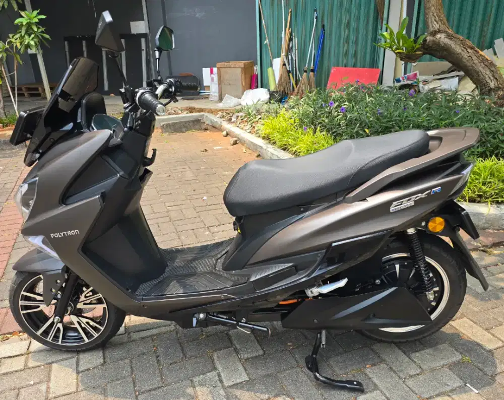 Polytron fox R tahun 2024