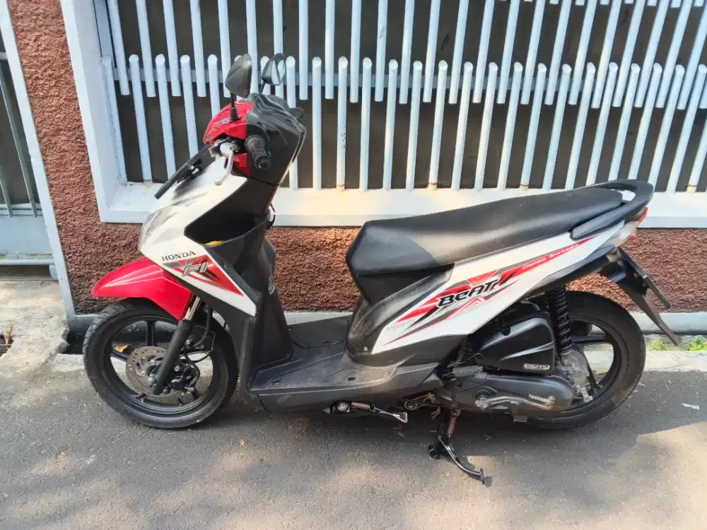 JUAL CEPAT Honda Beat FI esp Tahun 2016, Super Mulusss.. full ori..
