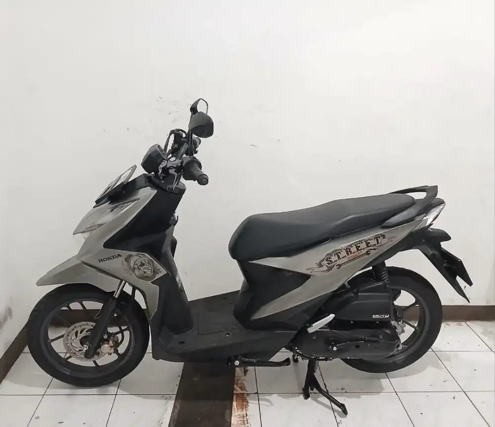JUAL CEPAT Honda Beat Street New 2023, Super Mulusss.. full ori..