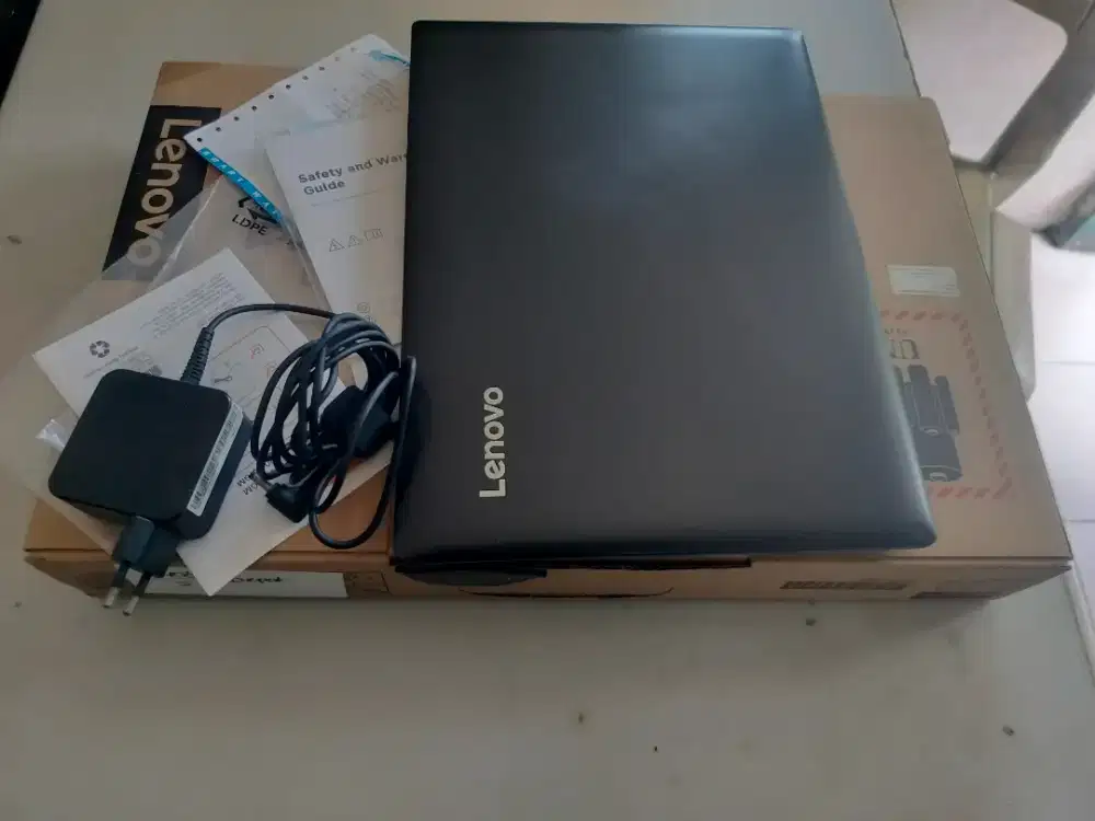 Lenovo Ideapad 330 Celeron N4000 fullset
