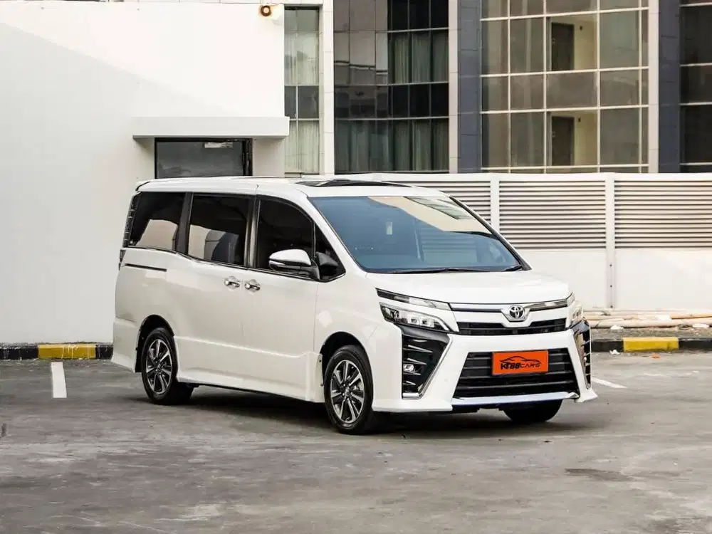 Toyota Voxy 2.0 AT Tahun 2018 Tdp 15 Juta Termurah