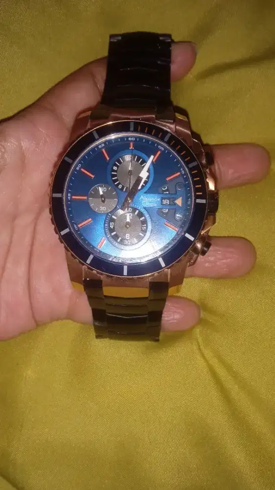 Jam tangan pria Alexandre Christie