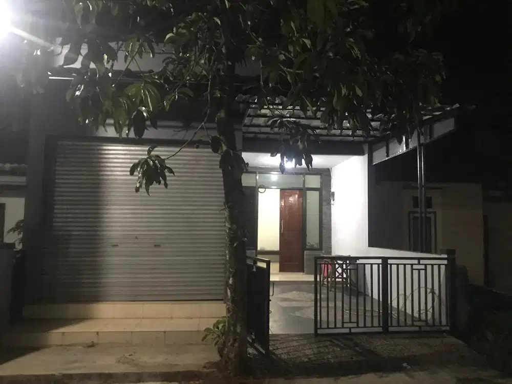 Di sewakan rumah 2 lantai di dekat IPB