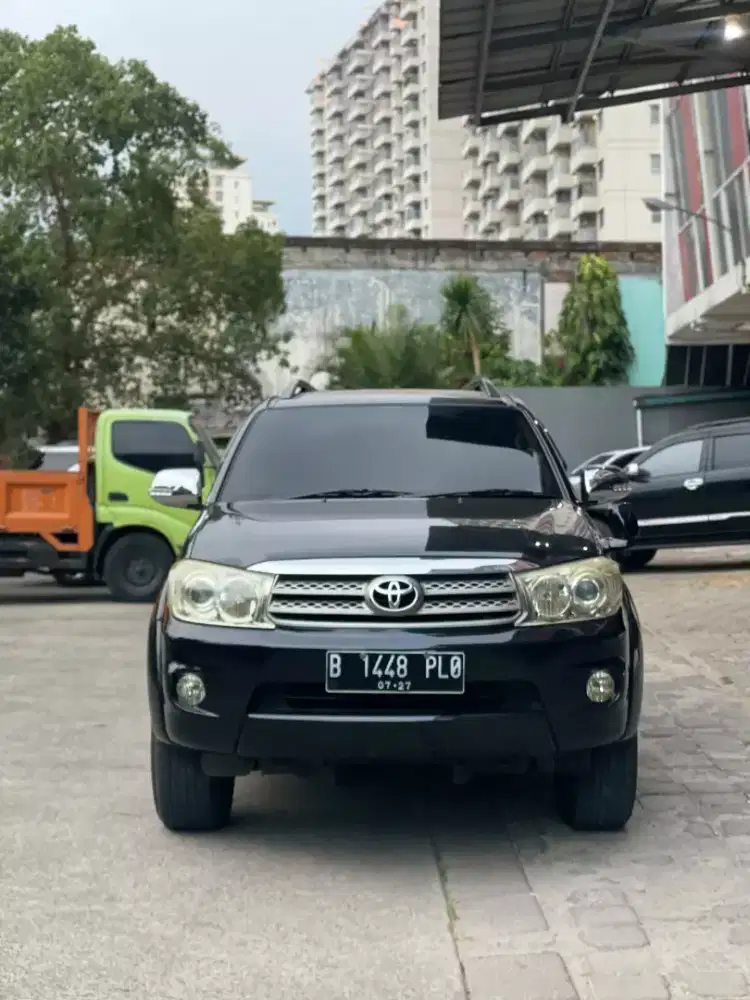 Toyota Fortuner G Luxury Bensin Matic 2009