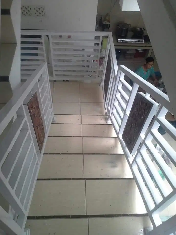 Pegangan tangga atau rillingtangga minimalis